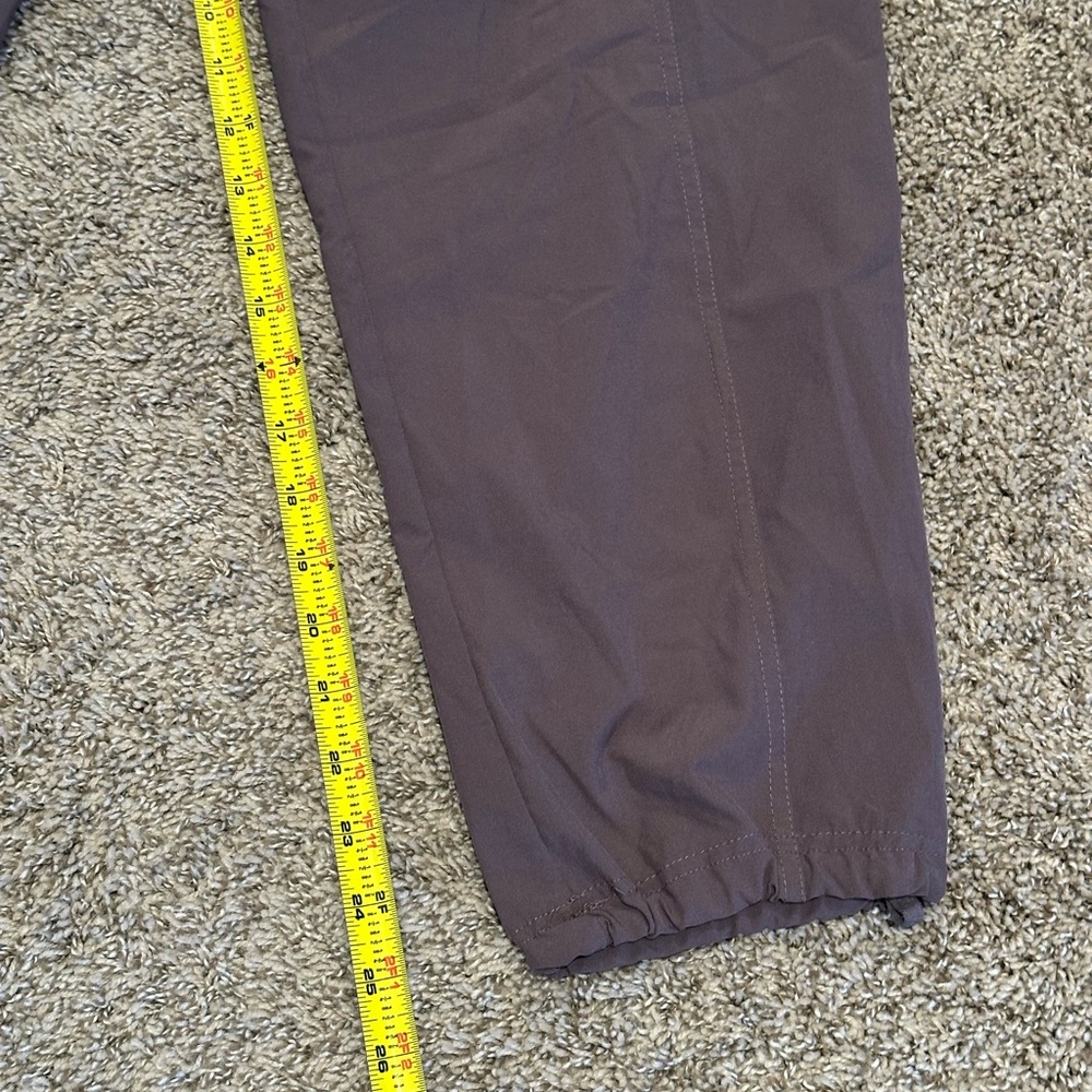 Women’s Apana Large Brown Cargo Crop Pants - Picture 9 of 12